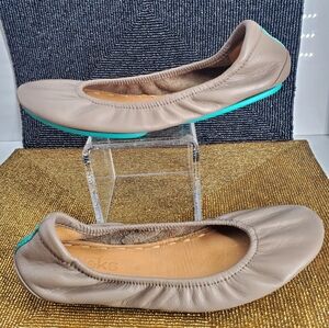 Tieks Taupe Beige Leather Ballet Flats Womens Sz 6 Foldable Shoes Comfort Travel